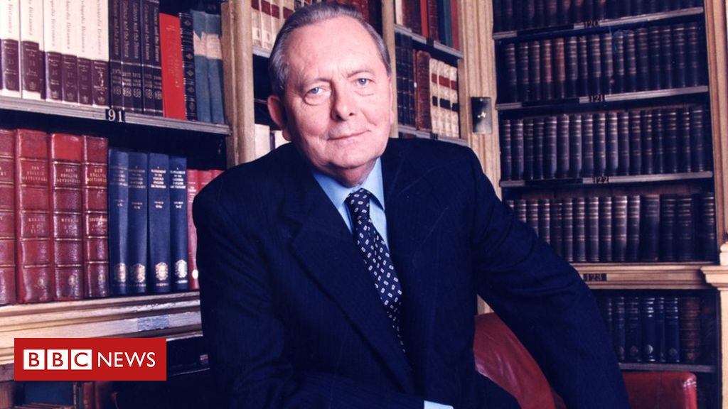 Brian Walden: Broadcaster and former Labour MP dies aged 86