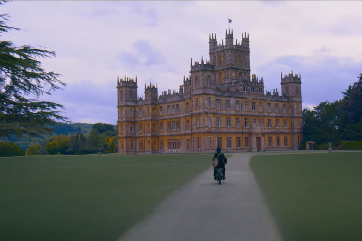 ‘Downton Abbey’ trailer has fans buzzing over royal family