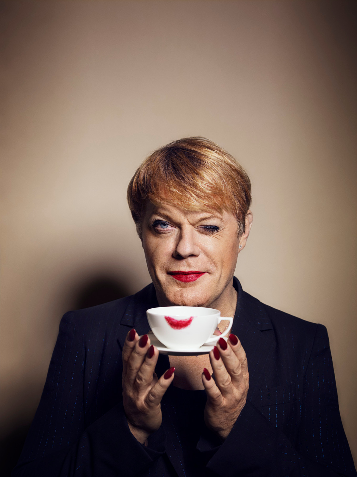 Eddie Izzard finds the funny in any language