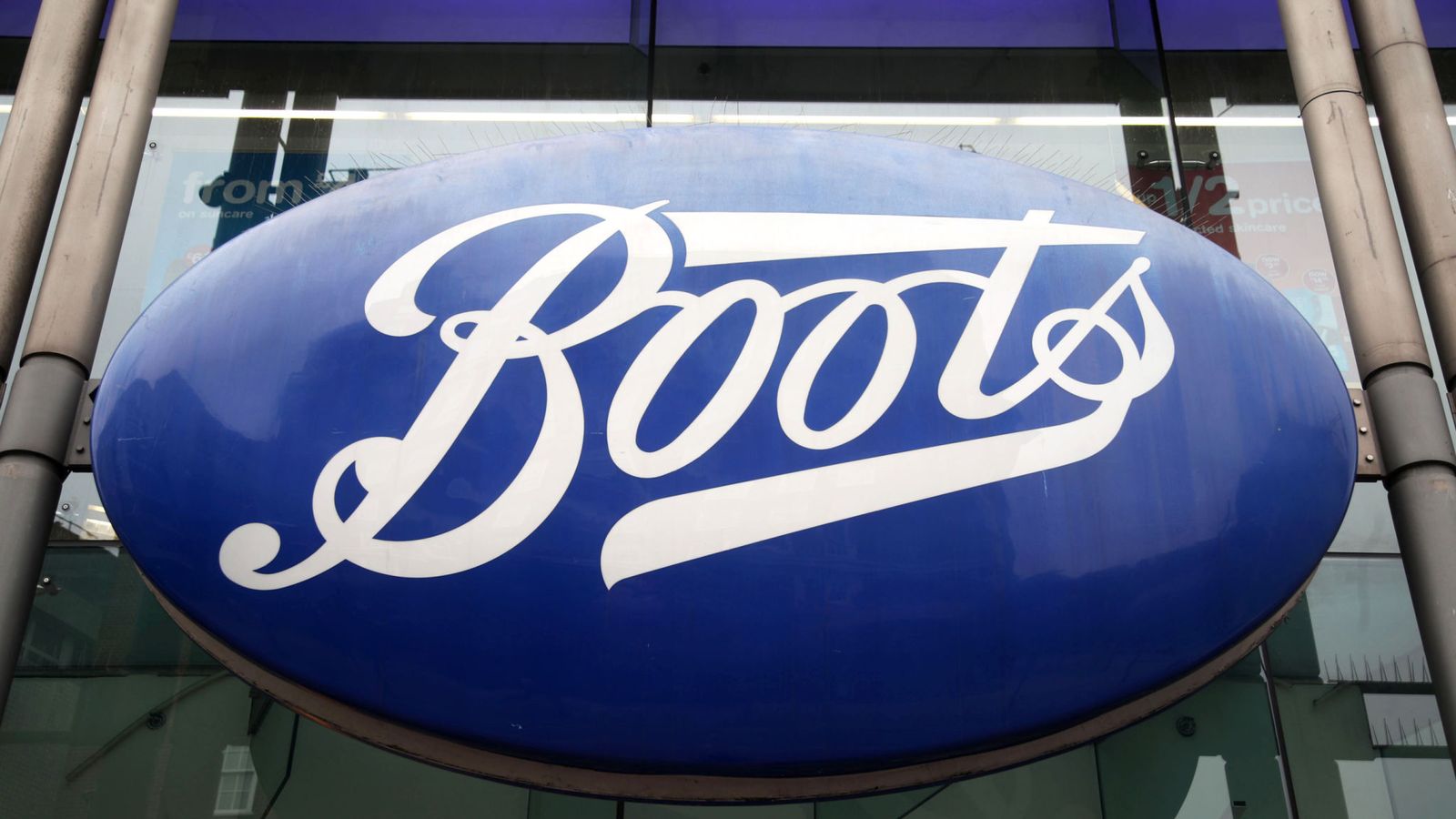 Boots plots hundreds of store closures in new retail blow | Business News