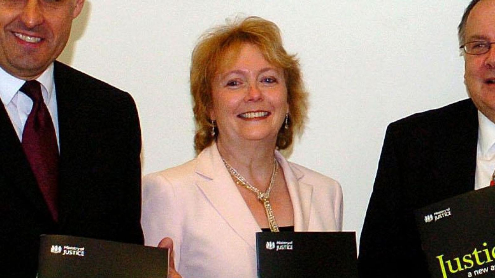 Bridget Prentice: Former Labour MP slams ‘Corbyn cult’ as she quits party | Politics News