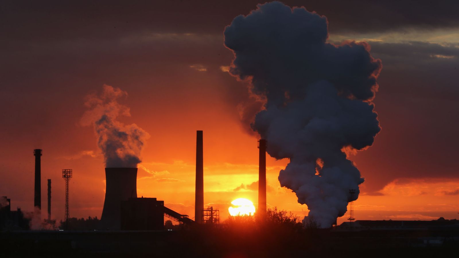 Thousands of jobs at risk with British Steel on brink of collapse | Business News