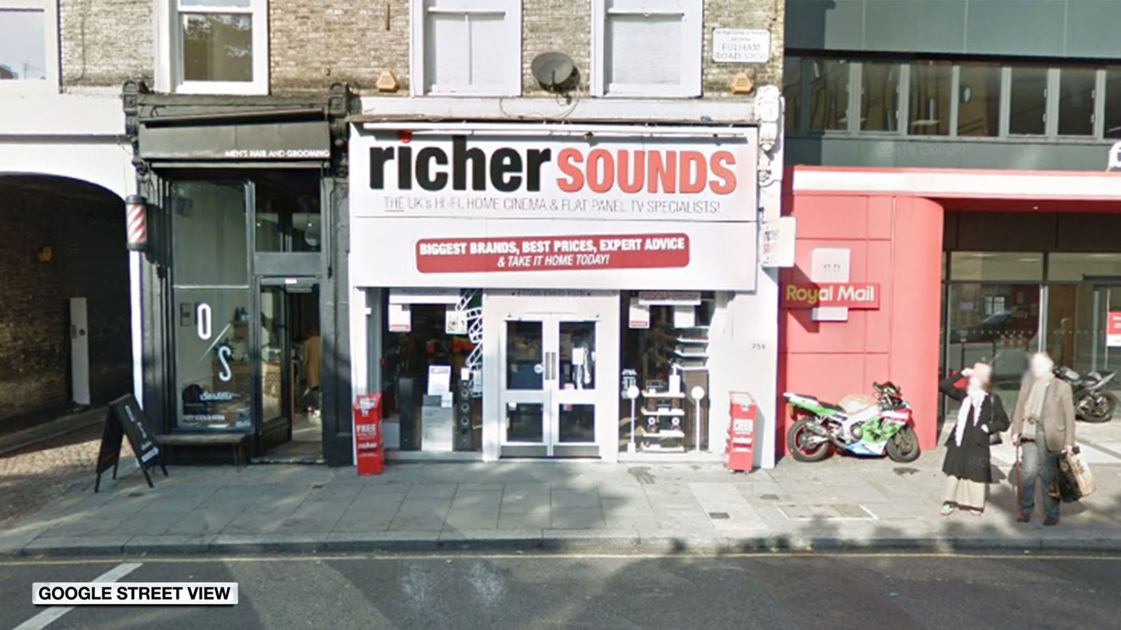 Richer Sounds staff handed control of chain and cash bonus | Business News