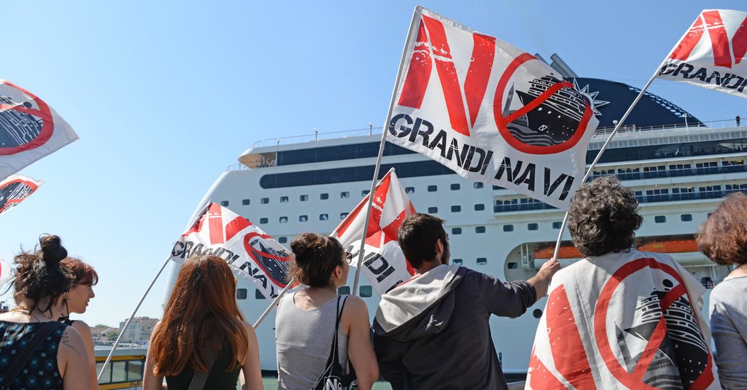 Cruise Ship Rams Into Tourist Boat and Dock in Venice, Injuring at Least 4