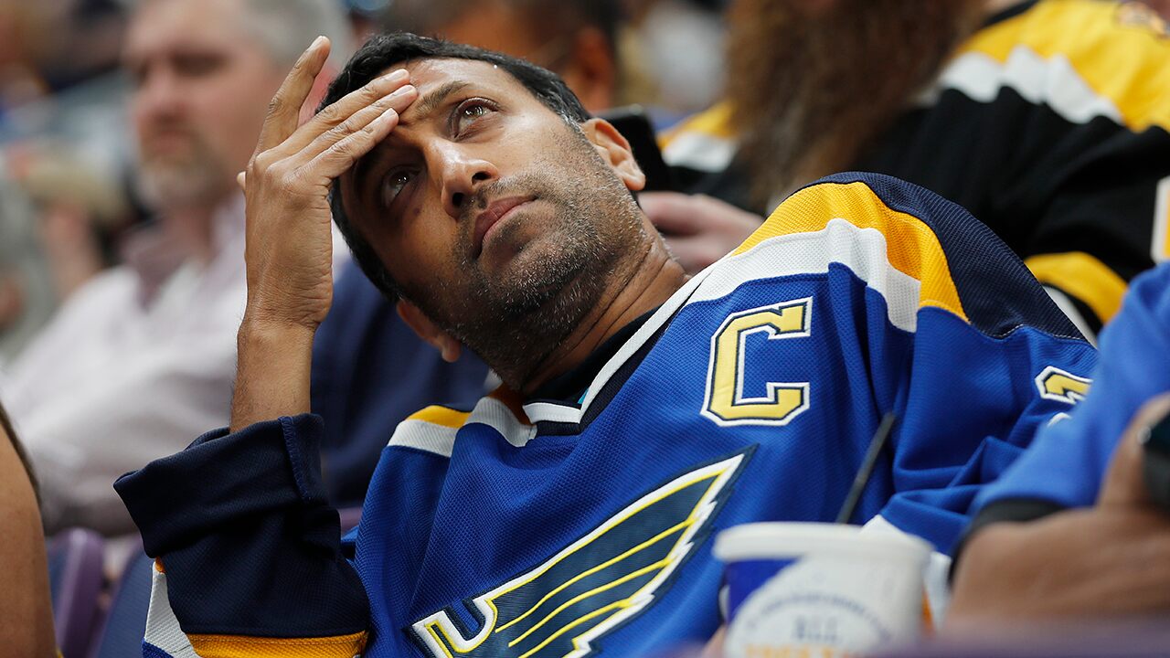 St. Louis Blues face criticism for including Enterprise flag in color guard during national anthem