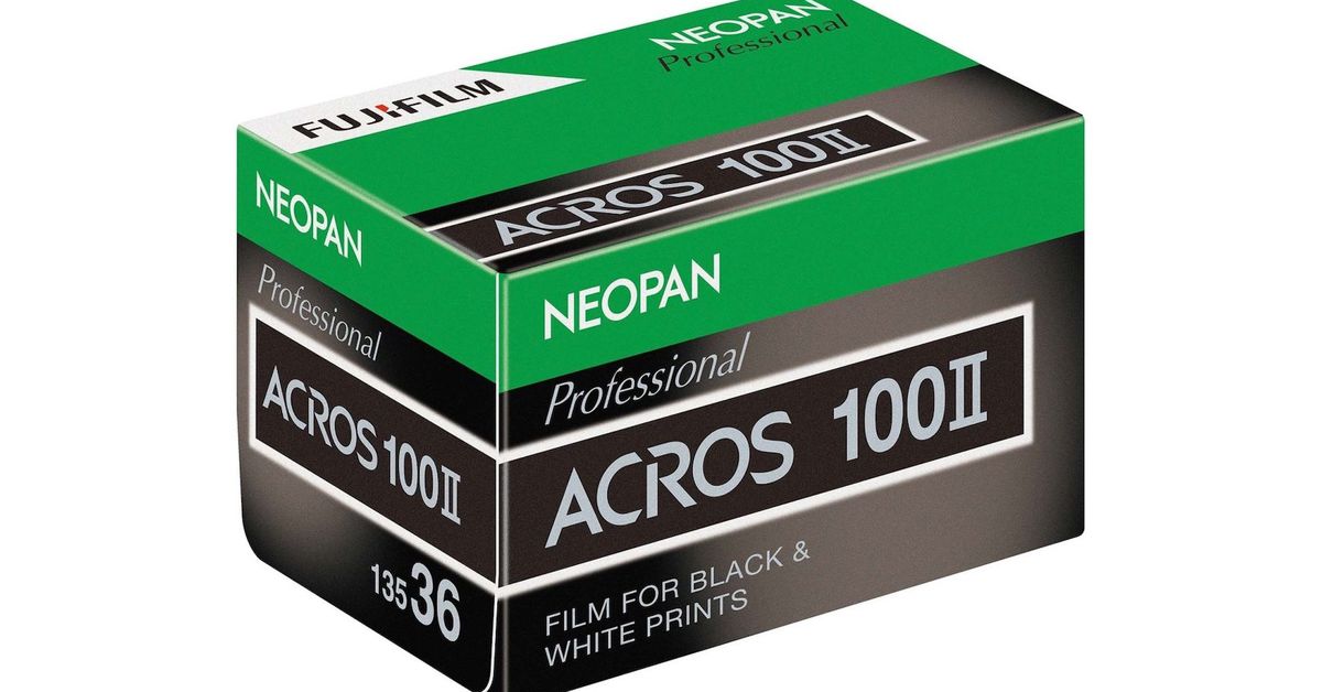 Fujifilm is bringing back monochrome film