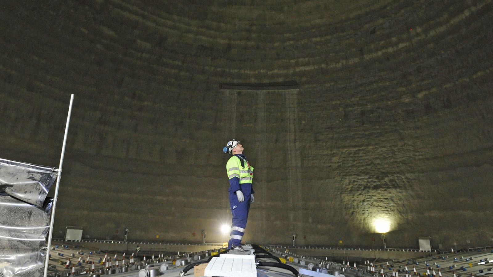 Zero-carbon electricity outstrips fossil fuels for first time | UK News