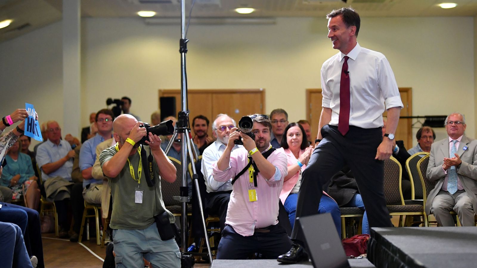 Tory leadership race: Jeremy Hunt has dig at rival Boris Johnson’s loyalty | Politics News