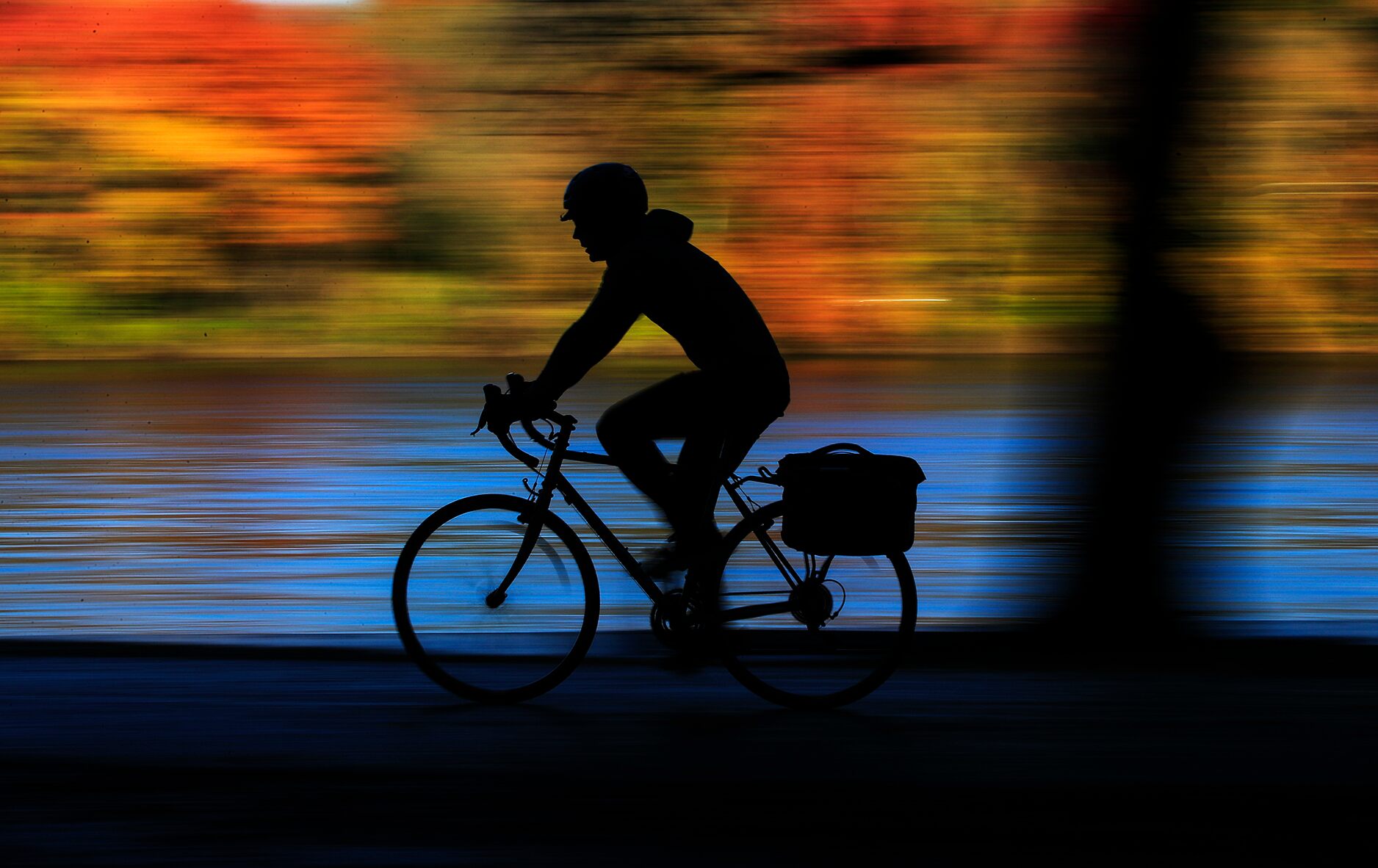 SEE IT: Australian cyclist celebrates victory too early in race, blows chance at first place spot