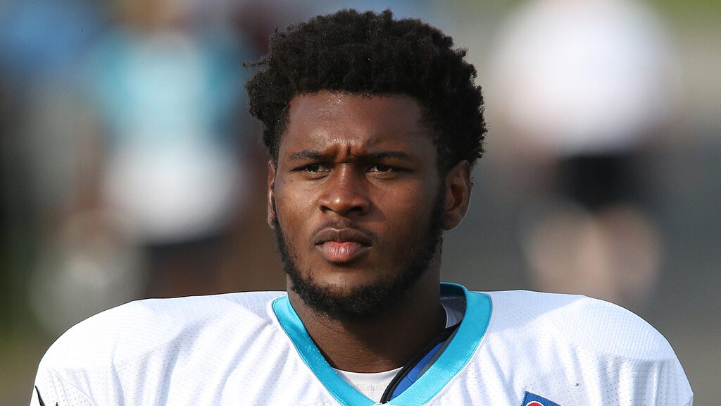 Budding NFL player who lost arm in accident will have medical bills paid by Dolphins