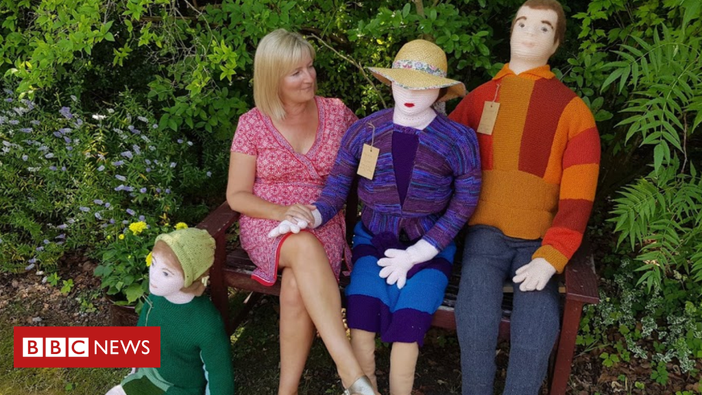 Lifesize 1950s figures to tour care homes