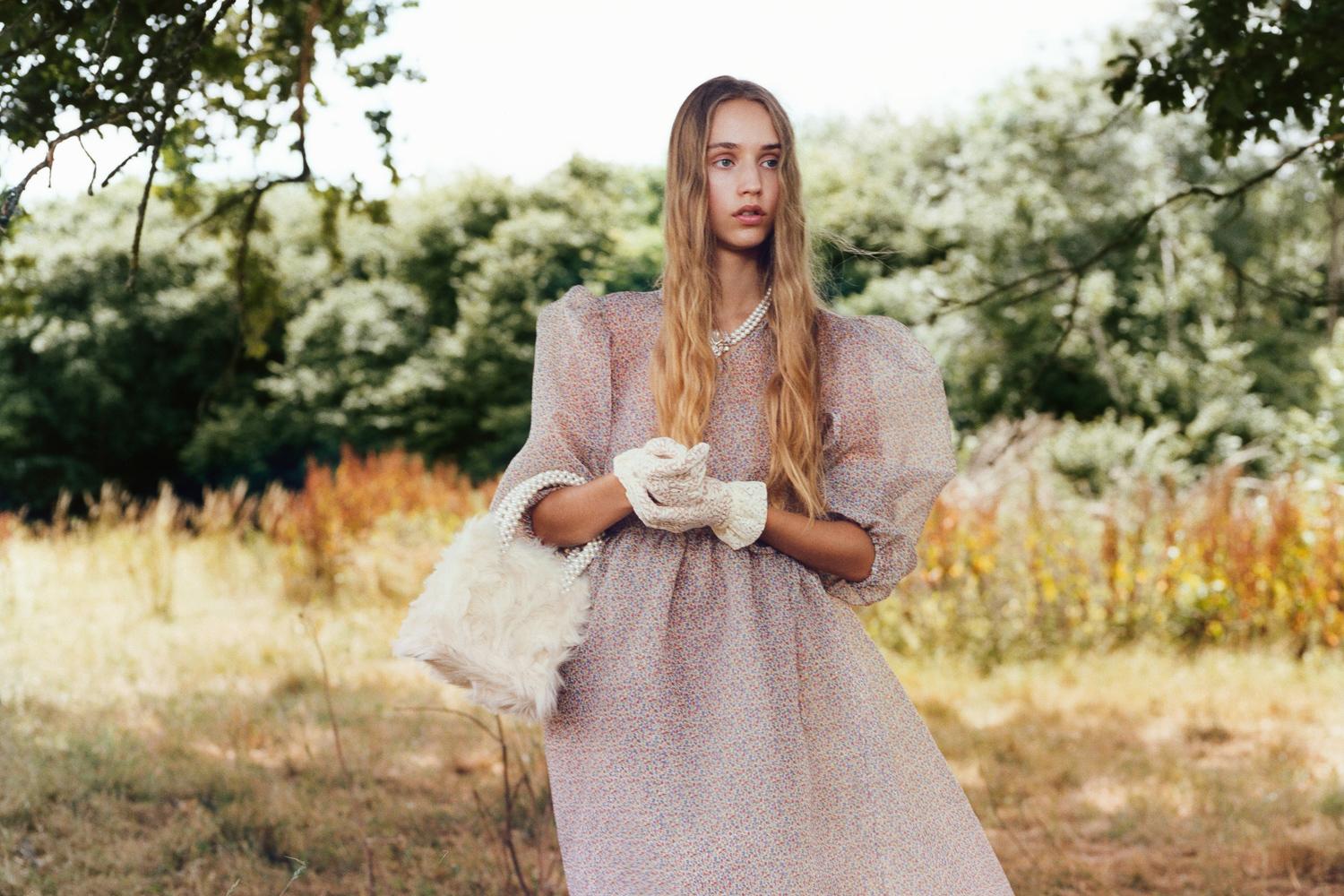 Bridal bags: the essential accessory to complete your wedding look