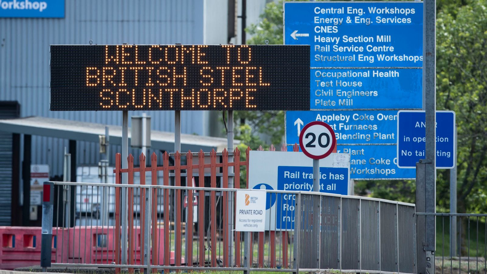 Bidders given days to table ‘final’ rescue offers for British Steel | Business News