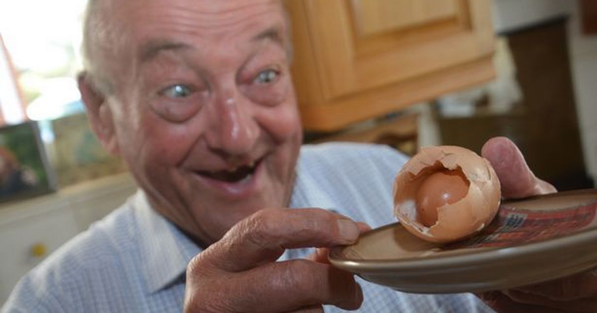 Pensioner thrilled by his unique boiled egg surprise
