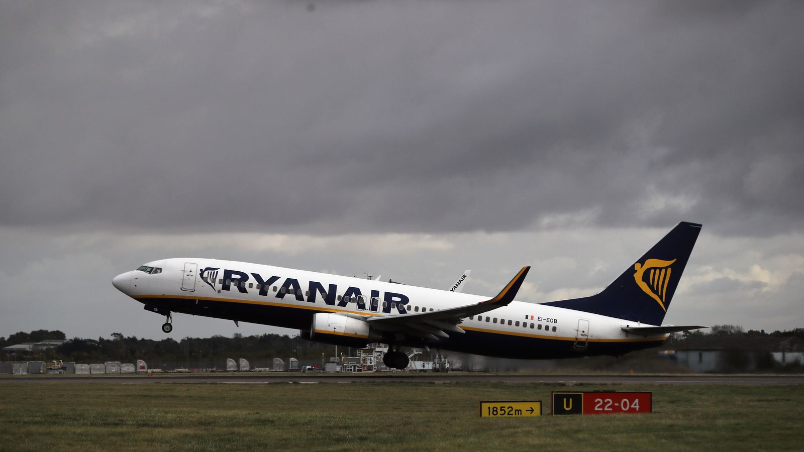 Ryanair loses High Court battle over pilots strike – but says flights will go ahead | Business News