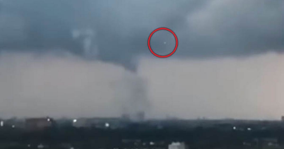 Mystery bright objects appear in sky as tornado touches down in Amsterdam