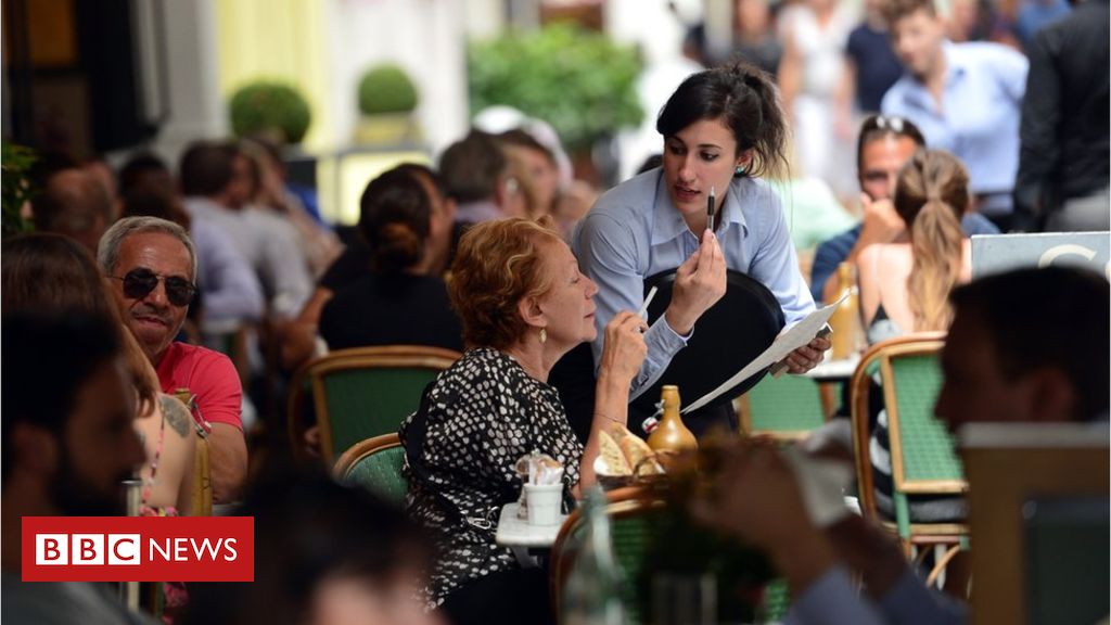 Bank of England cuts UK growth forecast