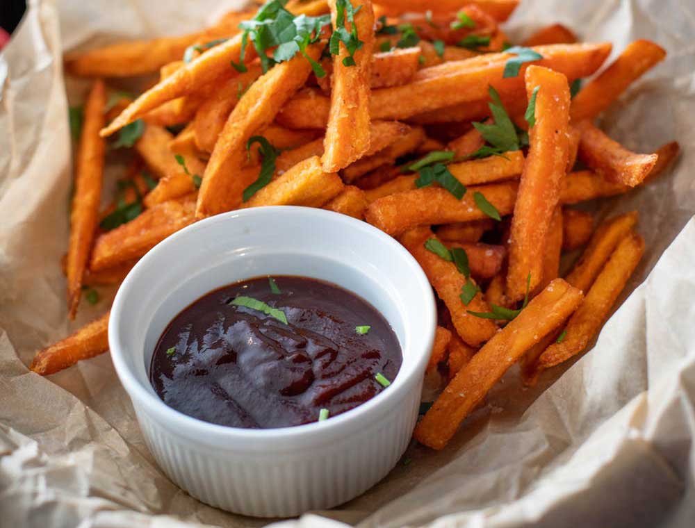 Cannabis BBQ sauce and chips