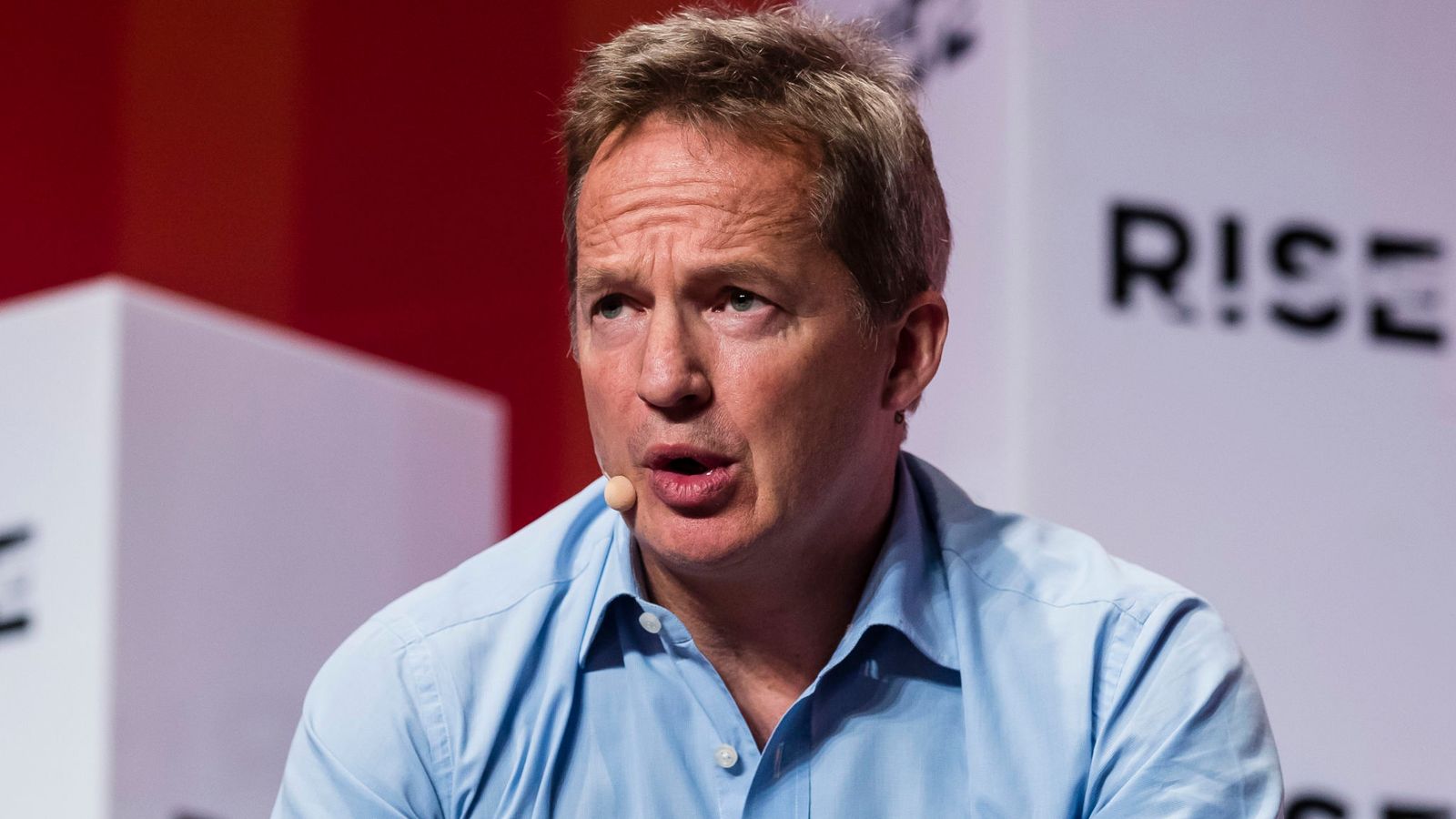 Hong Kong: Cathay Pacific CEO Rupert Hogg resigns over ‘recent events’ | Breaking News News