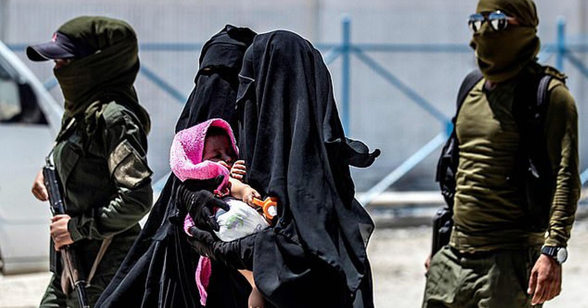 Boris Johnson ‘plans to send the SAS into Syria to bring ISIS kids back to the UK’