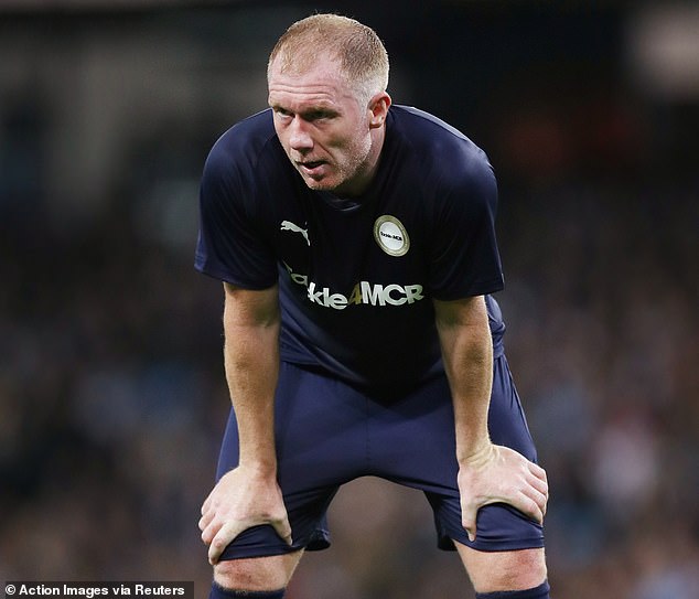 Rio Ferdinand leads the praise for ridiculous Paul Scholes pass in Vincent Kompany’s testimonial