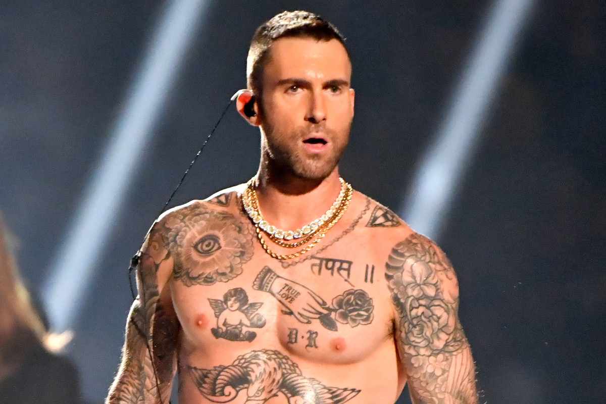 Adam Levine’s new cornrow mohawk sparks outrage on Twitter