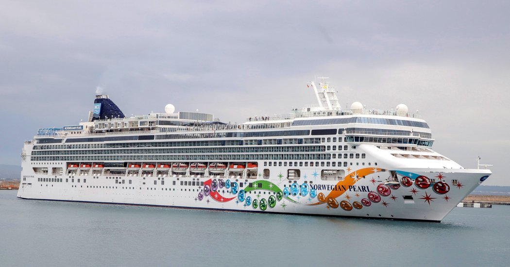 Major Cruise Line to Abandon Plastic Water Bottles