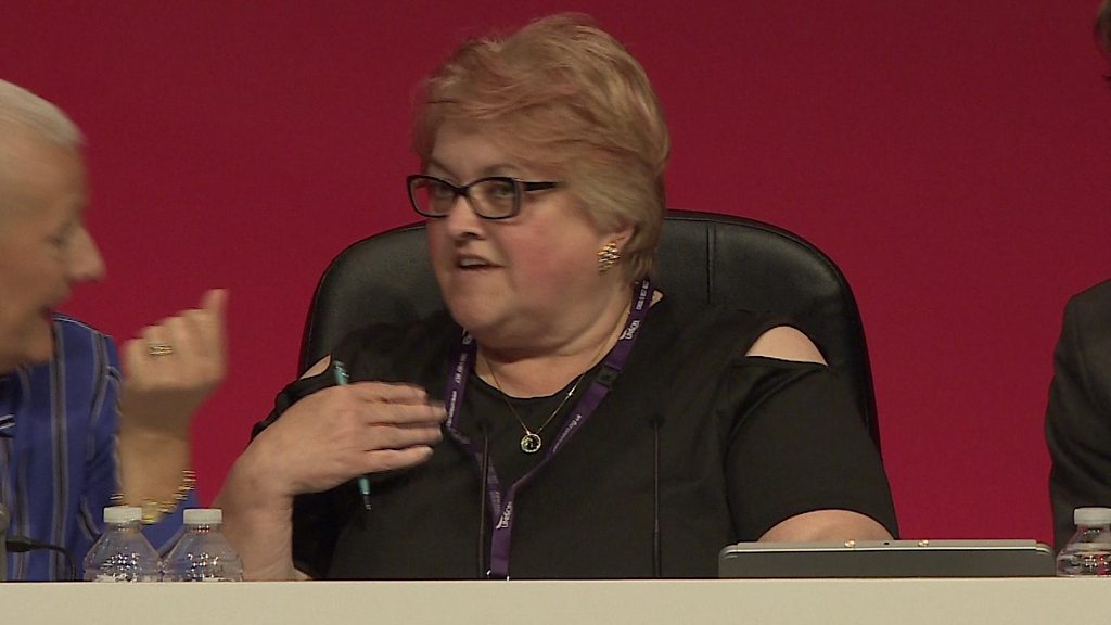 Labour: Corbyn wins party backing in crunch Brexit vote