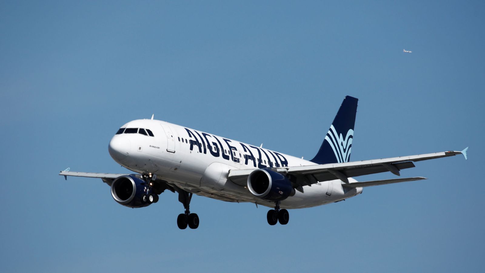 Aigle Azur: Hundreds out of work as France’s second biggest airline collapses | Travel News
