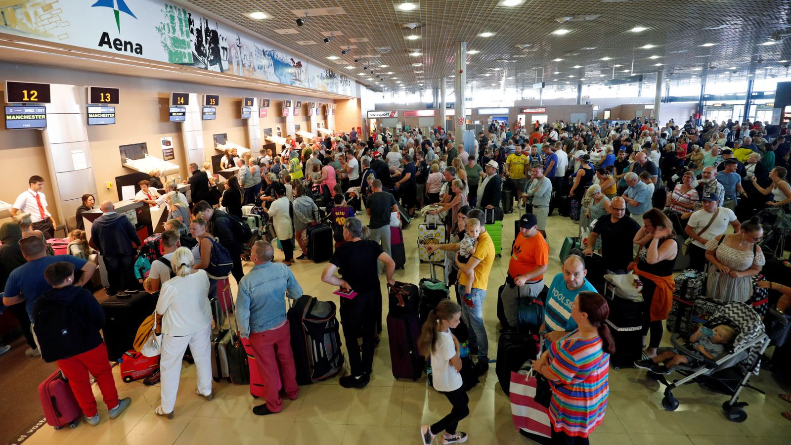 Thomas Cook holidaymakers should ‘enjoy rest of their stay’ | Business News