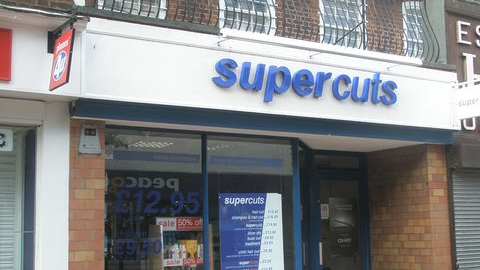 1,200 jobs at risk as Supercuts administration tests landlords | Business News