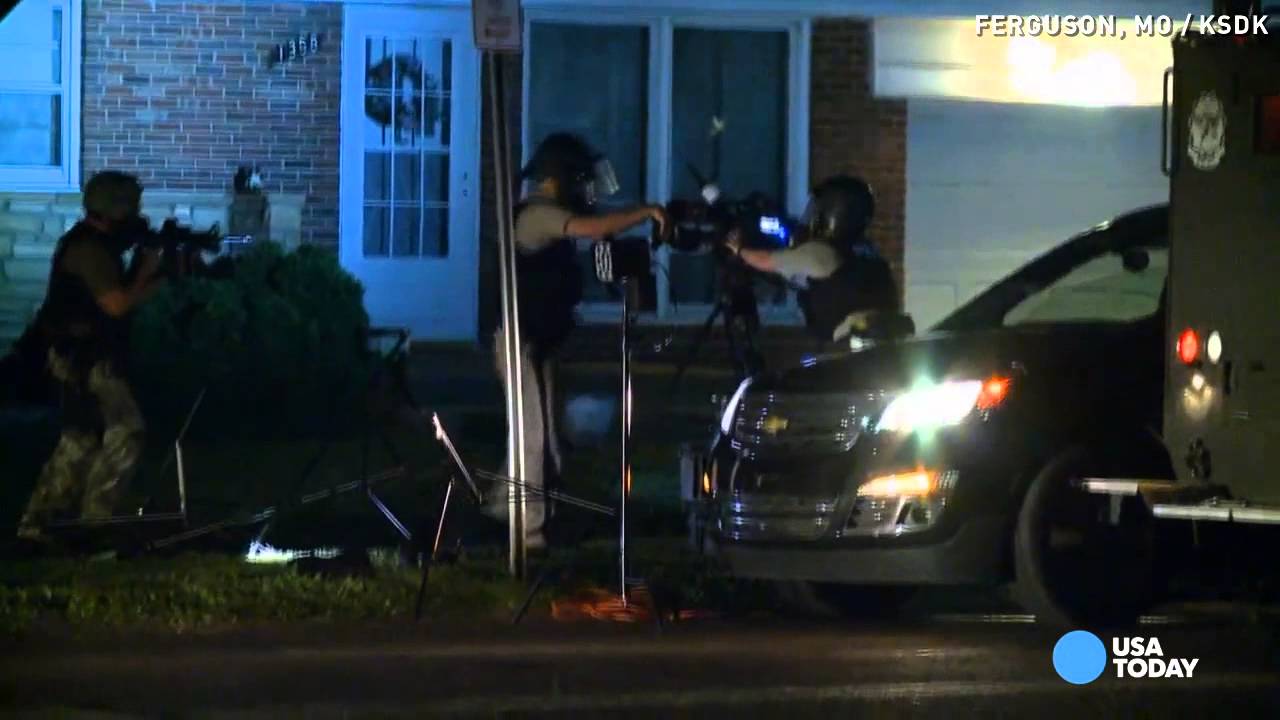 Ferguson Police tear gas hits reporters | USA NOW