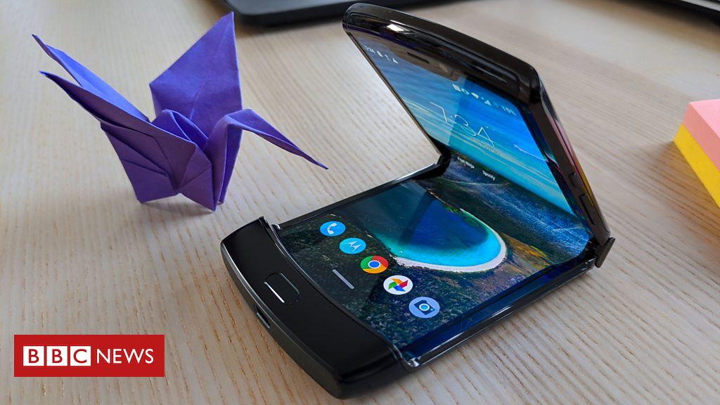 Motorola Razr: Hands-on with the folding phone