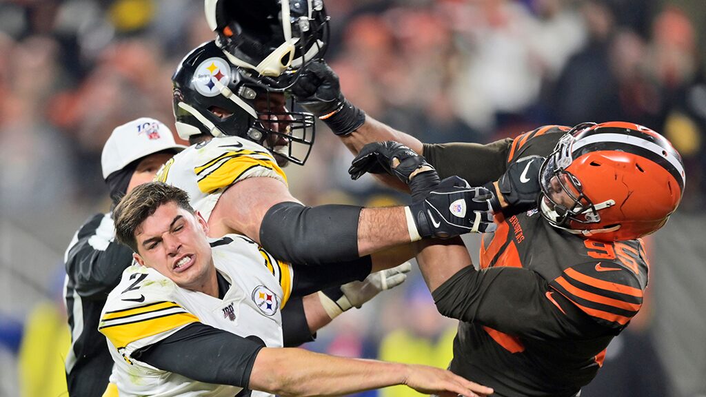 Pittsburgh Steelers’ Mason Rudolph fined $50G by NFL for role in helmet-swinging fight, report says