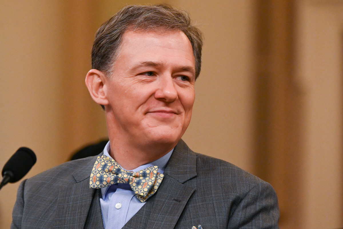 George Kent’s bow tie was a total fashion power move