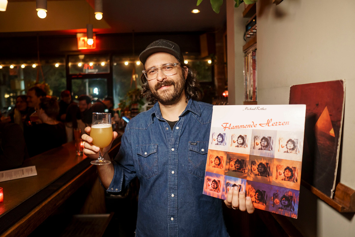 The best NYC bars for listening to vintage records