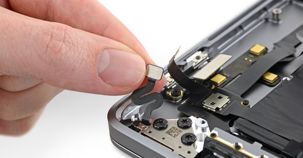 Apple’s 16-inch MacBook Pro has a mysterious new ‘lid angle sensor’