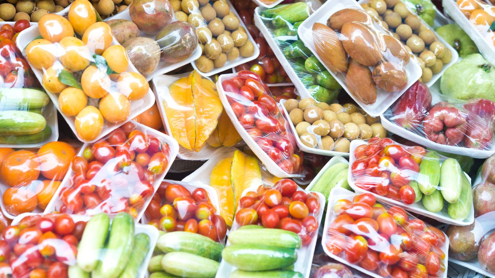 Tesco to remove a billion pieces of plastic | UK News