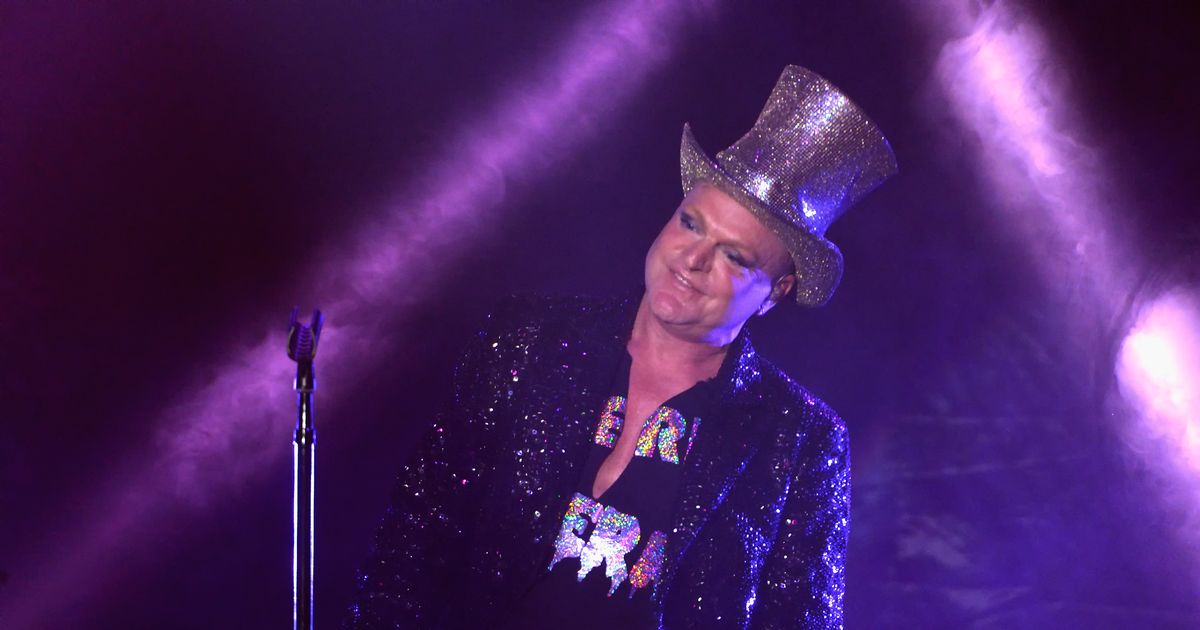 Erasure pop legend Andy Bell ‘turned down sex with alien’ because he’s gay