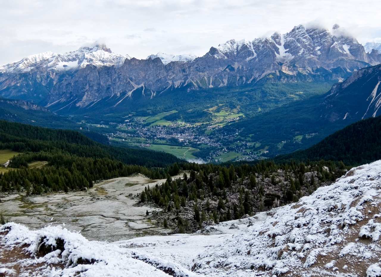Hiking Around Cortina d’Ampezzo, Dolomites, Italy
