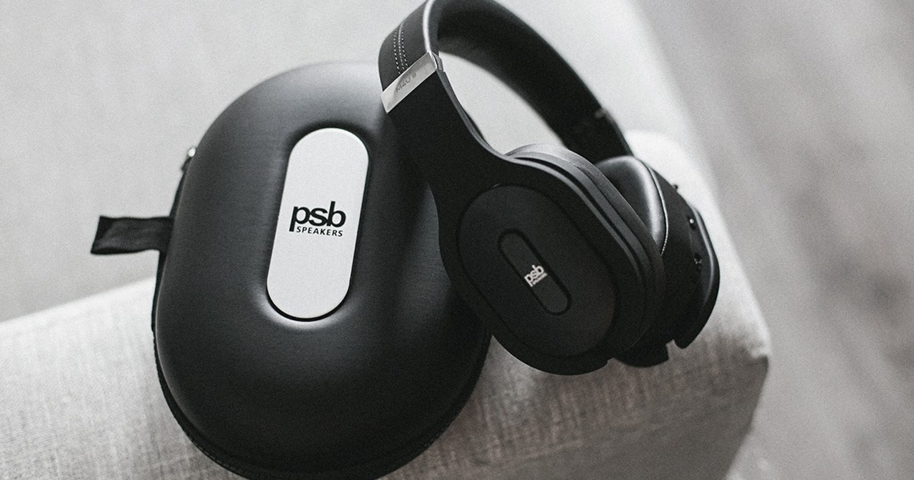 M4U 8 noise cancelling headphones