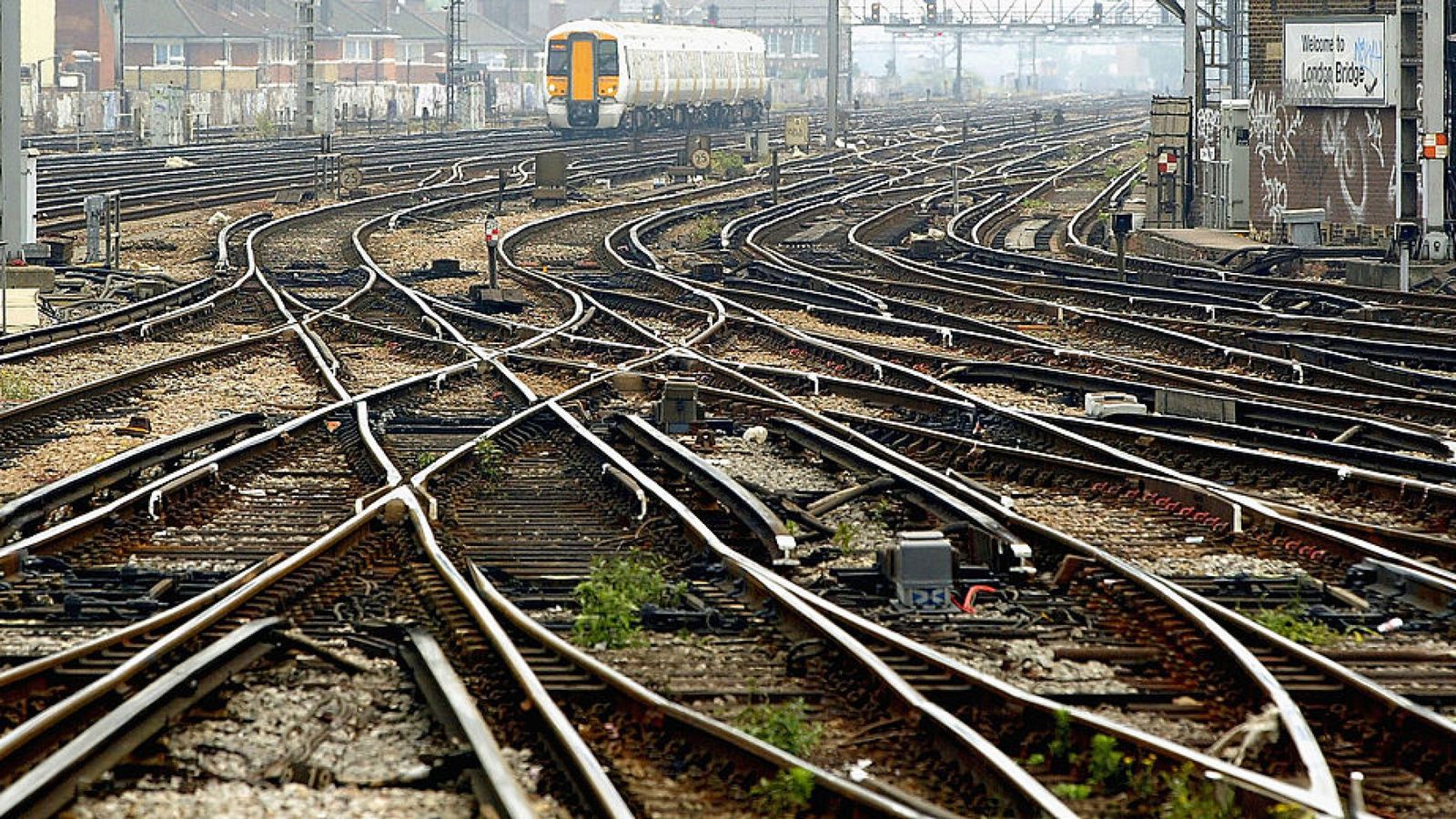 Major train timetable changes come in adding 1,000 new weekly services | UK News