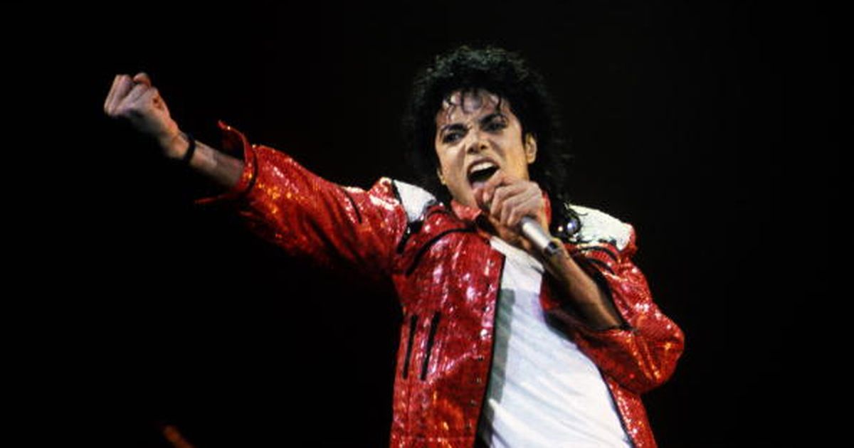Michael Jackson alive conspiracy: Singer ‘speaks’ to sister Janet in bizarre clip
