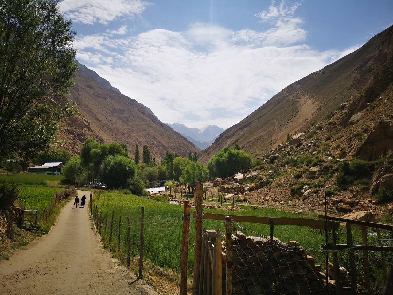 exploring the Pamir Highway by car