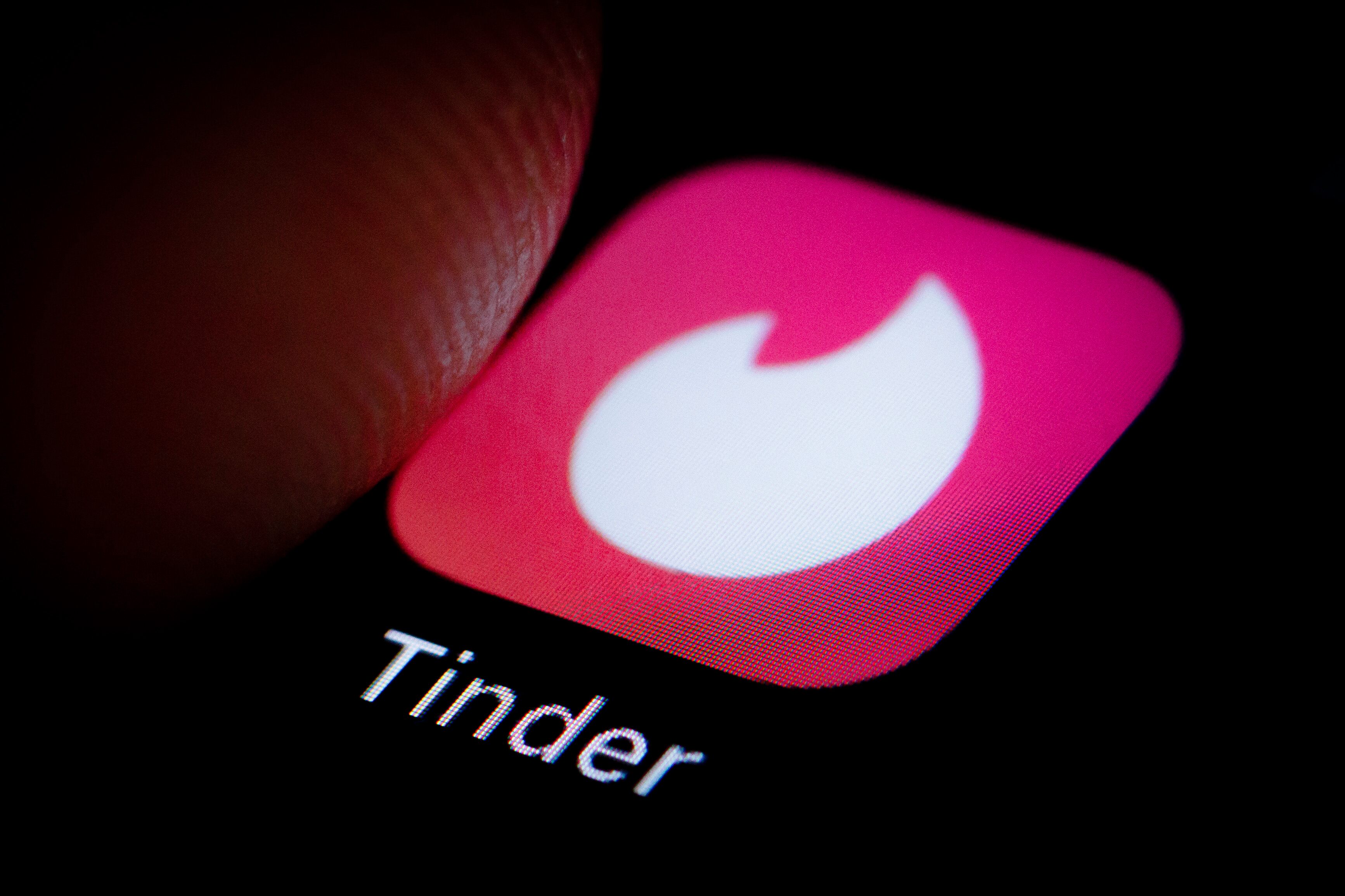 Dating sites, political ads, Fire TV and more: Tech Q&A