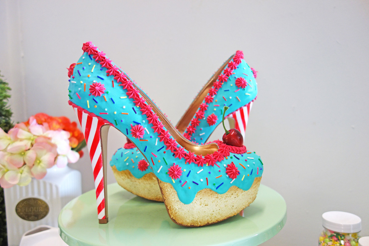 These fancy cakes are actually high heels