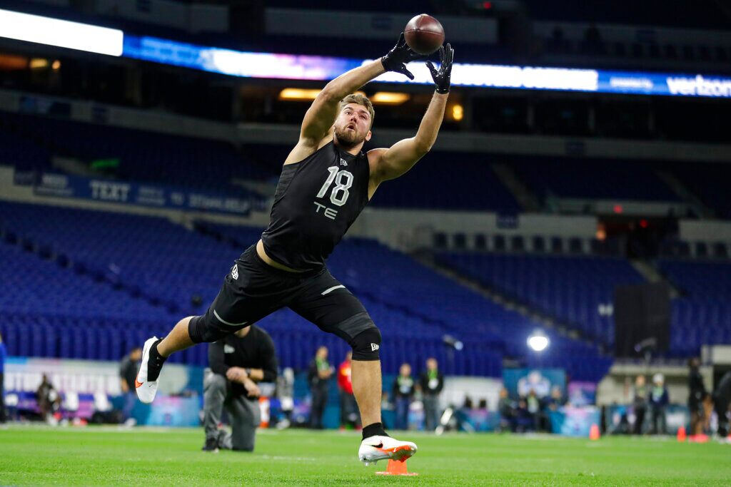 NFL draft prospect smacked in the face during Scouting Combine ‘gauntlet drill’