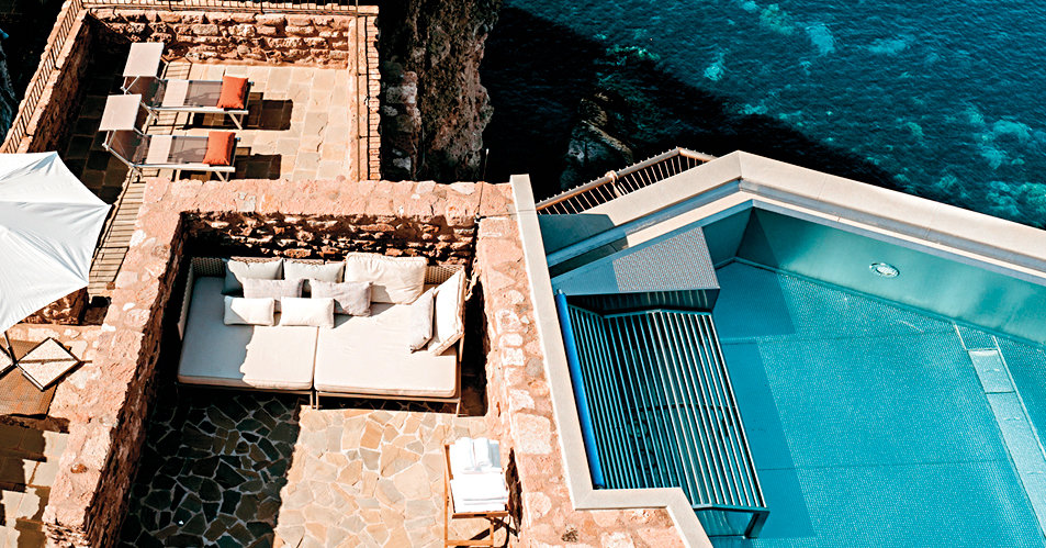 On the Cliffs of Italy, a Fortress for Rent