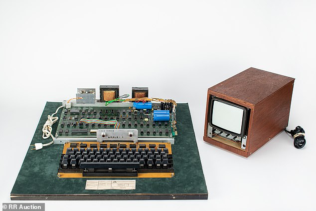 Rare functioning Apple-1 Computer is expected to fetch over $300,000 at auction in Boston next week