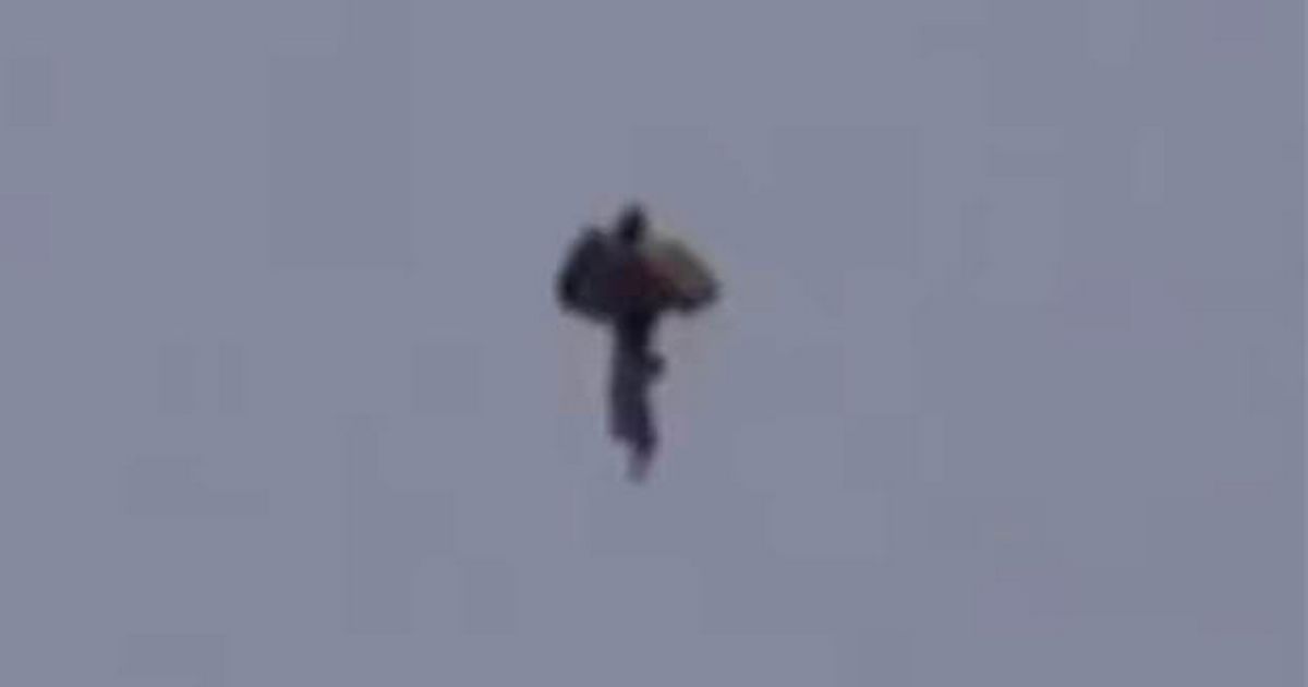Bizarre ‘humanoid’ figure with ‘wings’ spotted hovering above Arizona